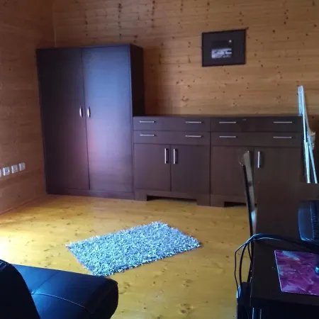 Zrub Nova Lesna Holiday home *