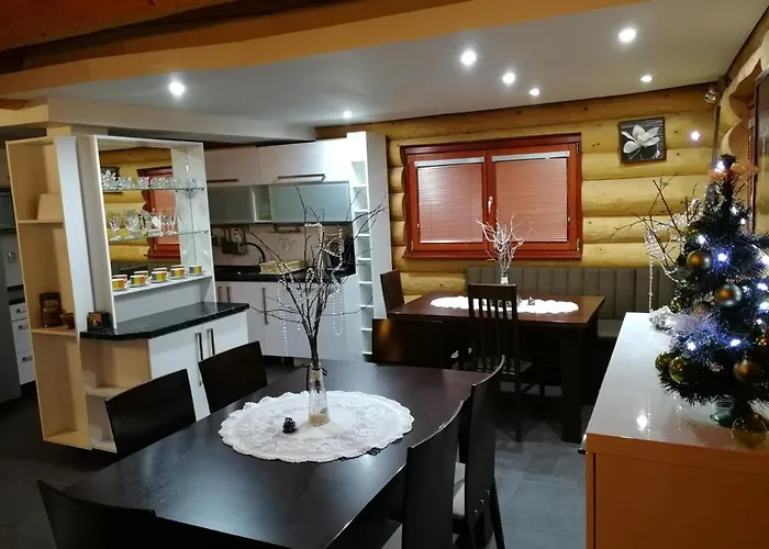 Zrub Nova Lesna Ferienhaus *